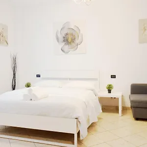 Philips Apartment Milan