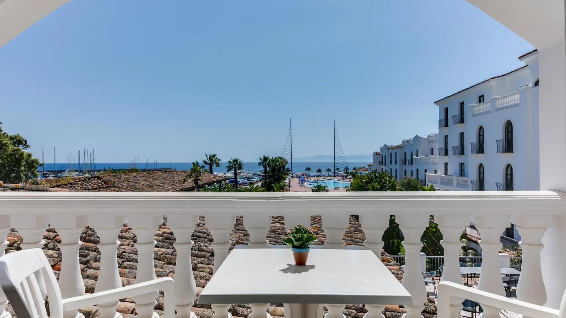 Hotel Sighientu Resort Capitana